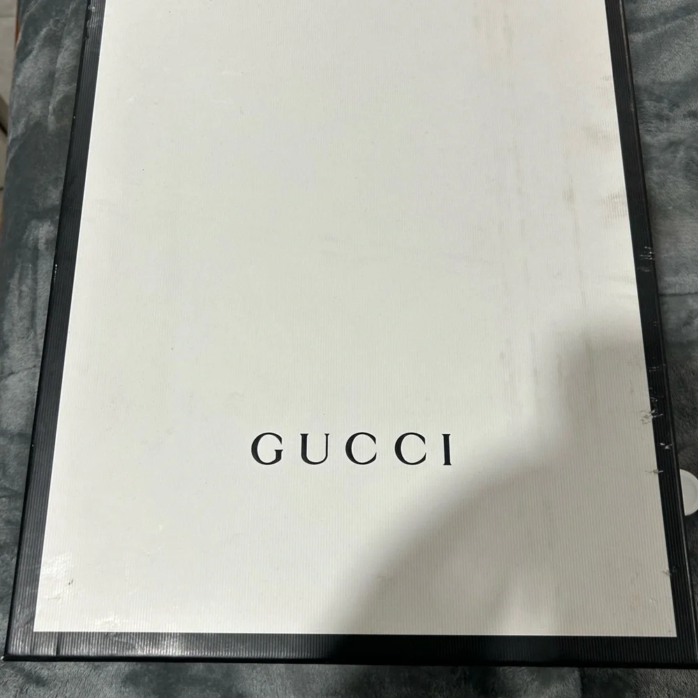 Gucci Rython Sneakers - Picture 2 of 13